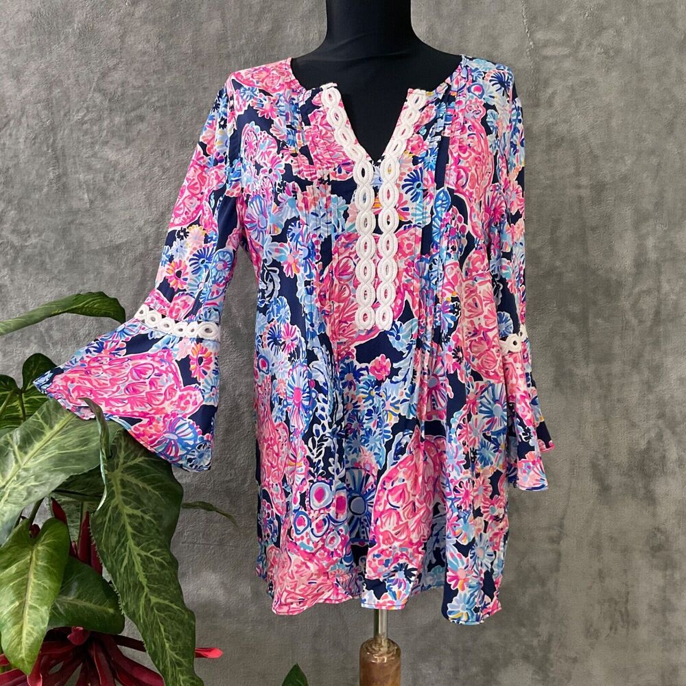 Lilly Pulizer Turtle Amazement Tunic top women’s S Pink blue w white embroidery.